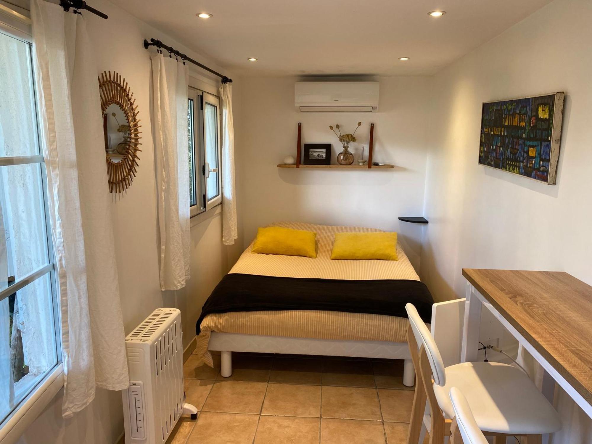 Petite chambre indépendante avec sdb, clim et parking privé Niza Exterior foto